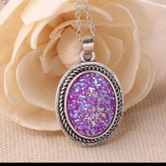 Antique Purple Shimmering Stone Silver Necklace - Picture 1 of 5